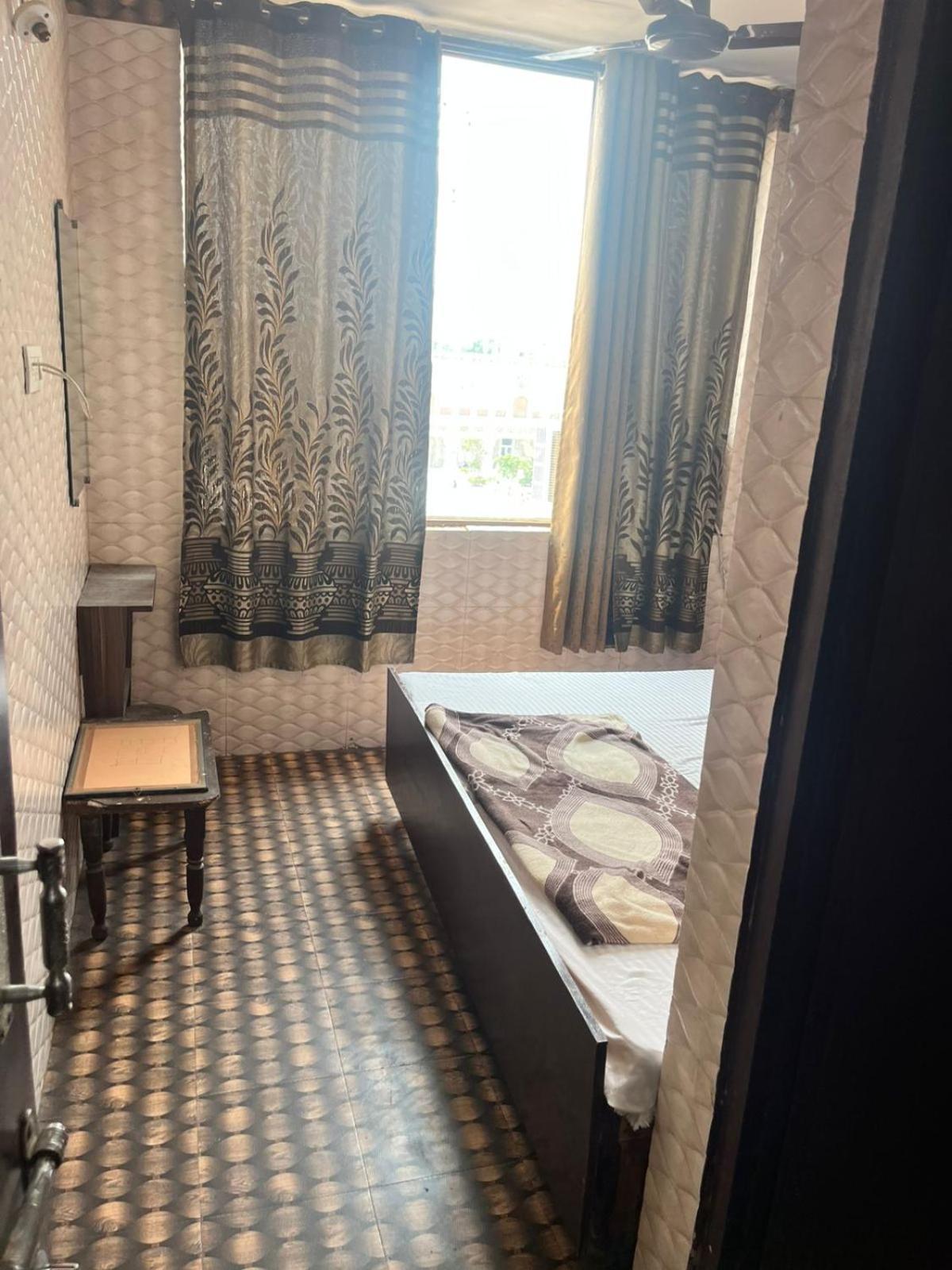 Arora Guest House Amritsar Eksteriør billede
